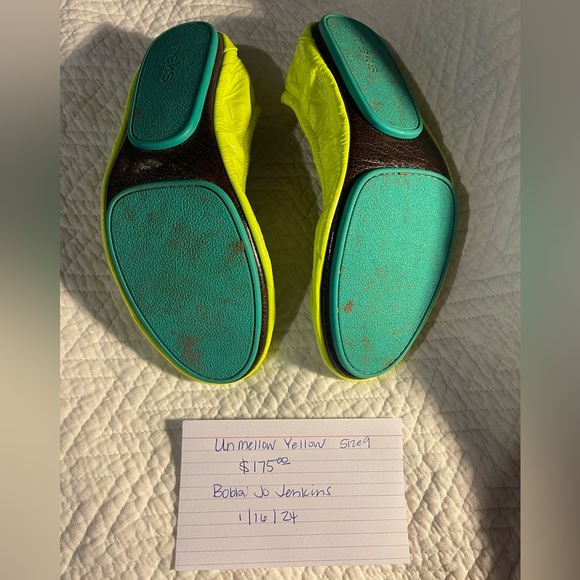 Unmellow Yellow Tieks size 9 - Picture 2 of 2